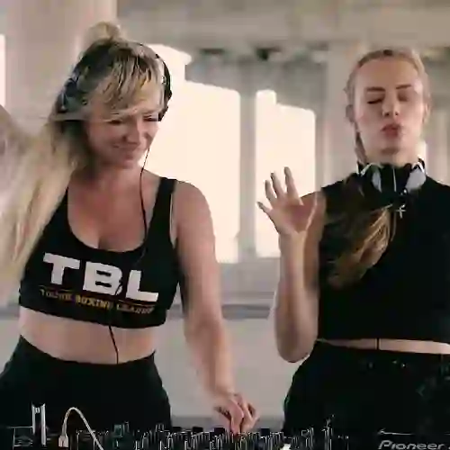 Mila Rubio b2b Anastasiia
